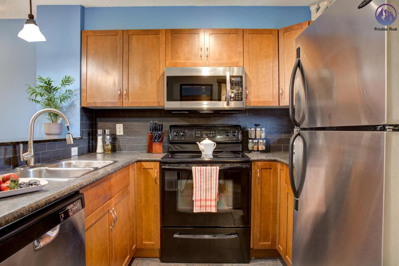 Fire Mountain Two Bedroom Condo Canmore Extérieur photo