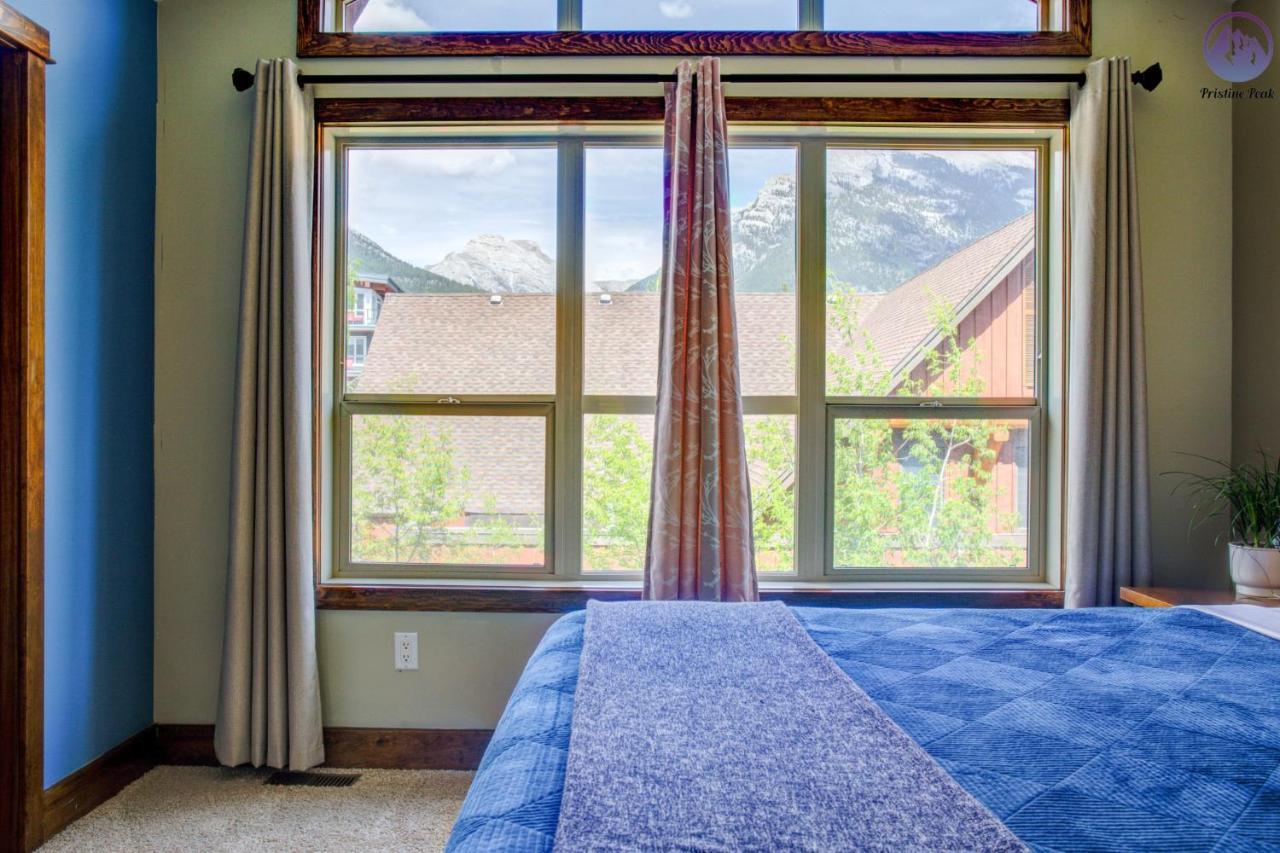 Fire Mountain Two Bedroom Condo Canmore Extérieur photo